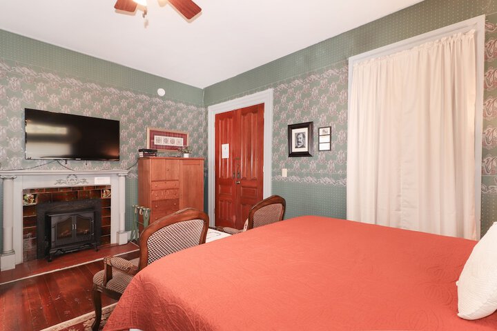 Room 25 of 35