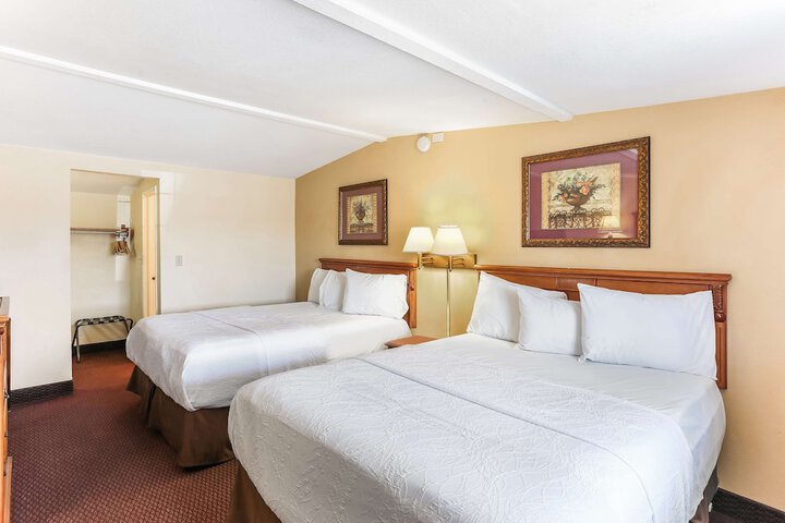 Room 26 of 30