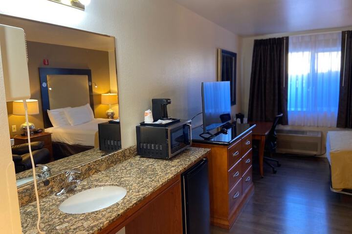Room 15 of 24