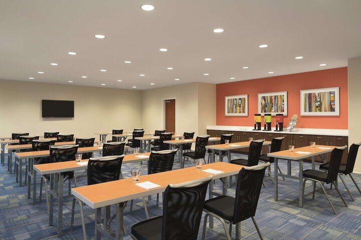Home2 Suites by Hilton Leavenworth Downtown