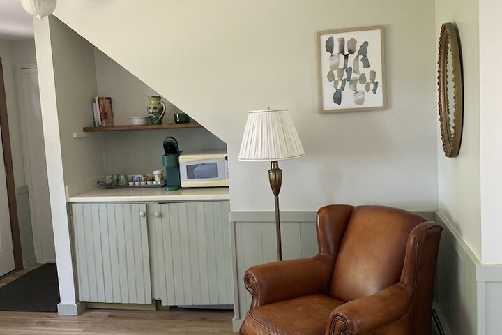 Room 75 of 294