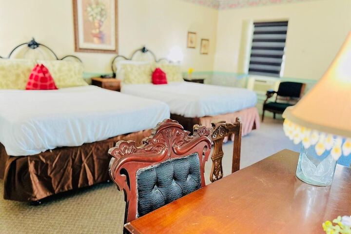 Gunn House Hotel