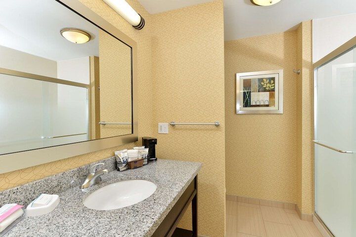 Hampton Inn Iowa City / University Area