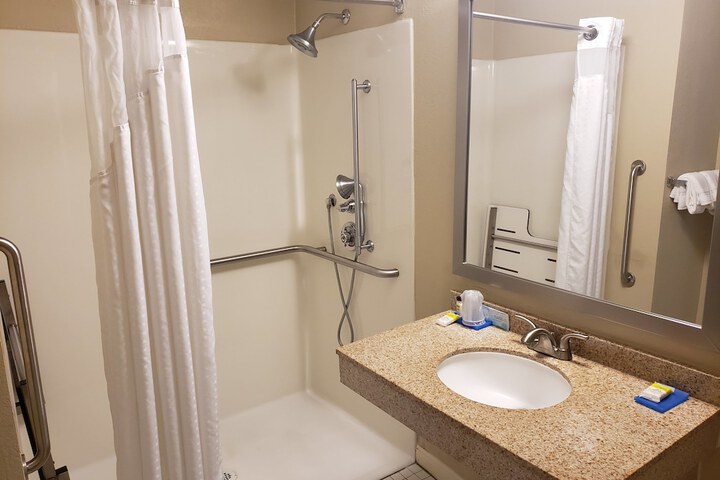Room 19 of 56