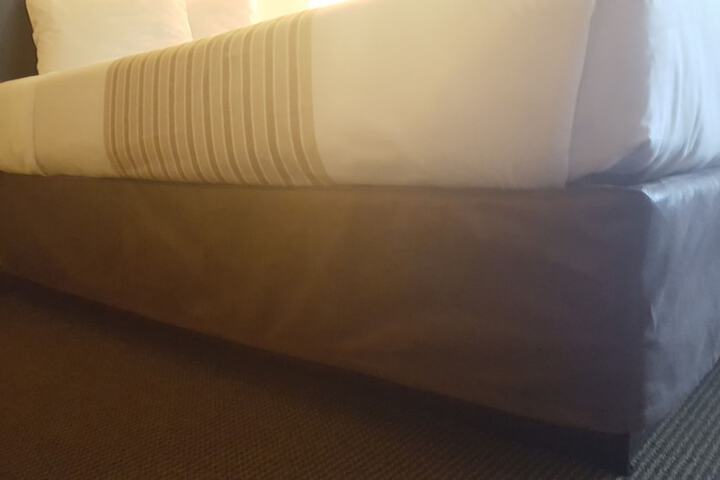 Room 16 of 36