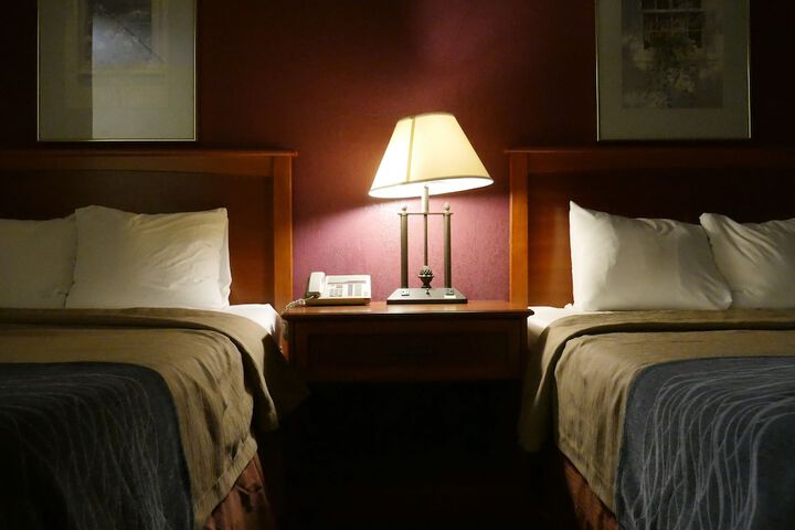 Room 13 of 29