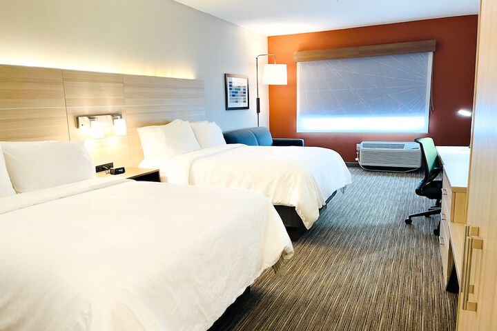 Room 11 of 29