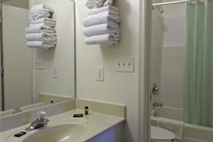Room 9 of 26
