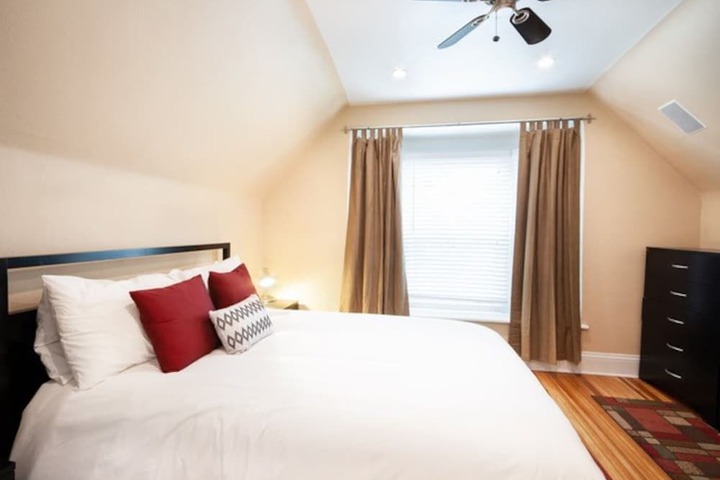 Room 13 of 24