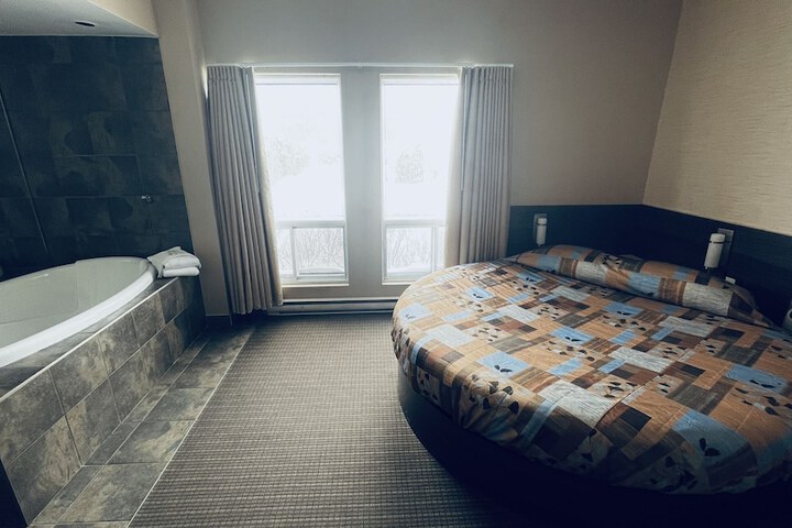 Room 9 of 75