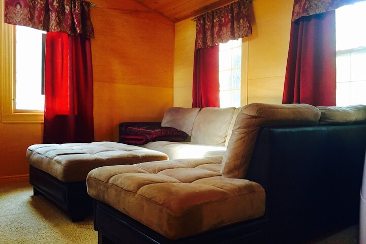 Room 27 of 43