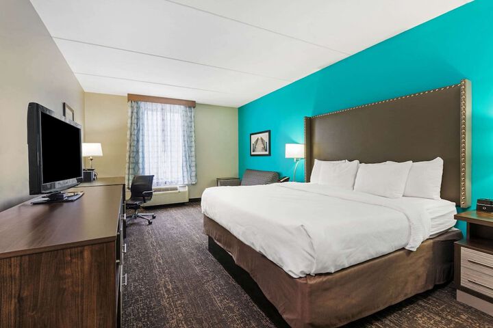 Room 26 of 49