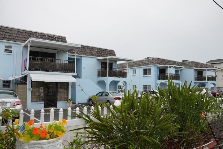 Hotel 5 of 74