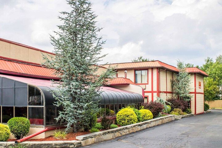 Econo Lodge Scranton near Montage Mountain