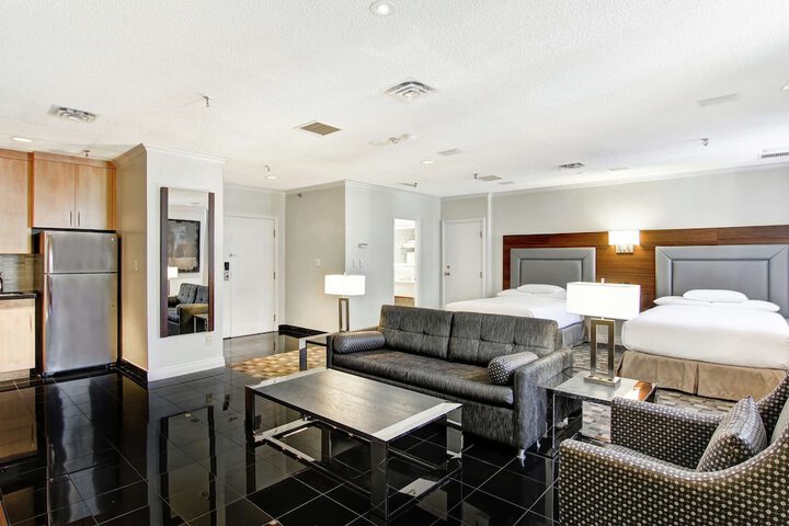 DoubleTree by Hilton Hotel Toronto Downtown