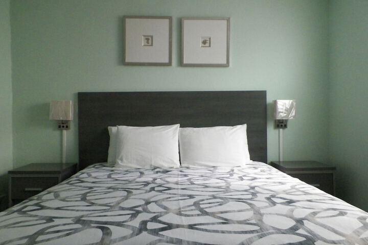 Room 54 of 61
