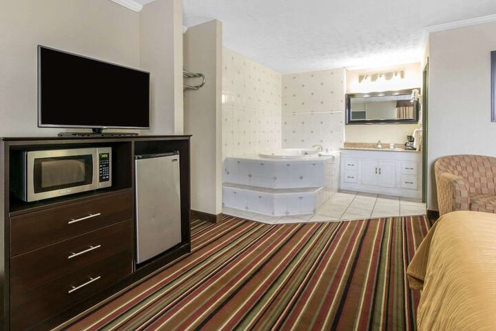 Room 22 of 57