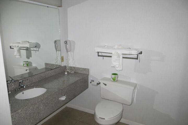 Room 29 of 48