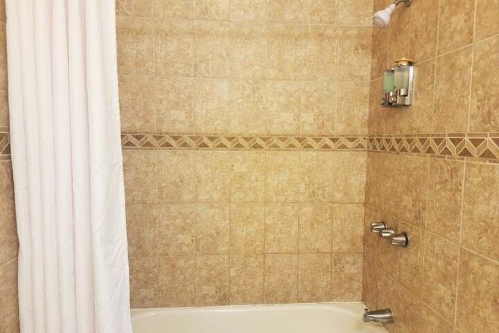 Room 17 of 52