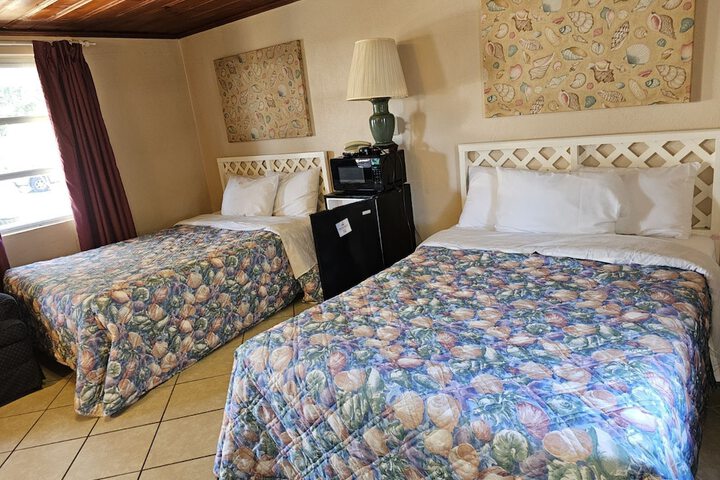Captains Cove Motel