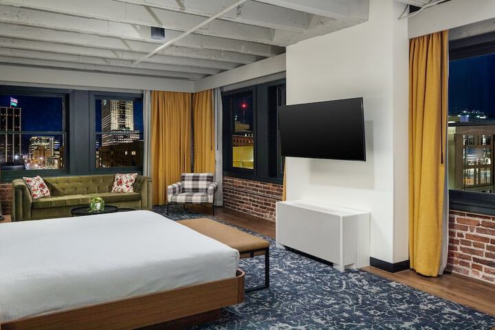 Room 40 of 67