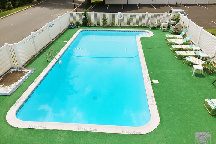 Pool 36 of 83