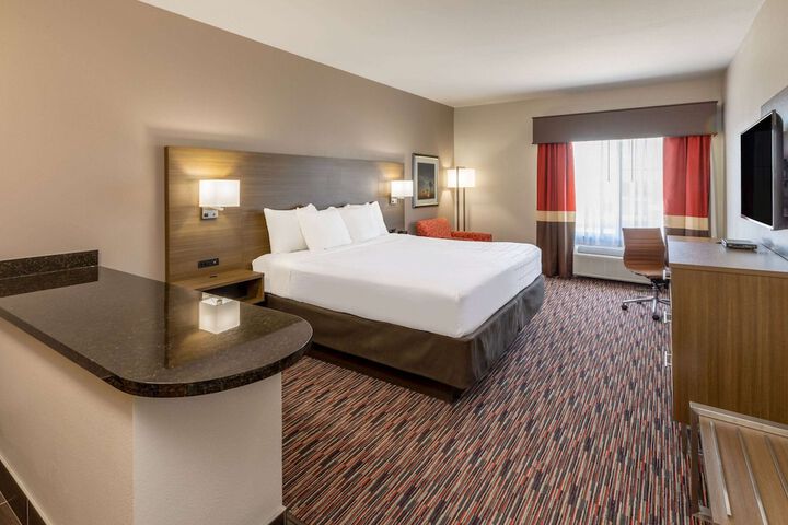 La Quinta Inn & Suites by Wyndham Wichita Falls - MSU Area