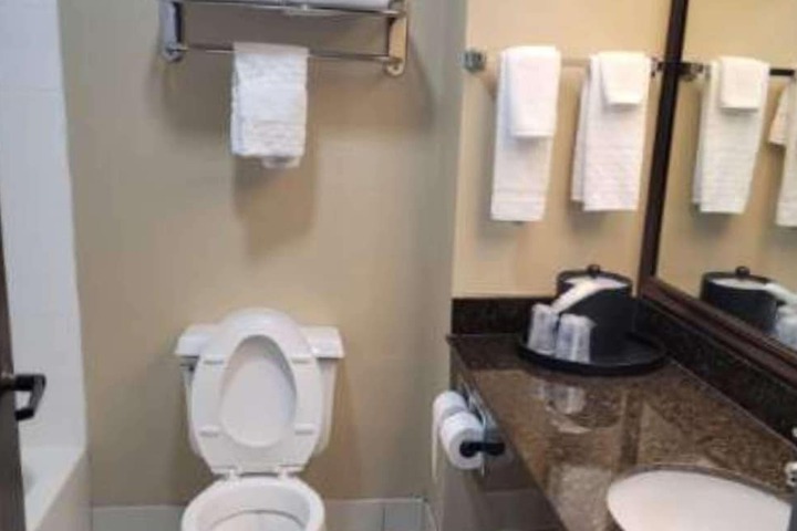 Mishawaka Inn