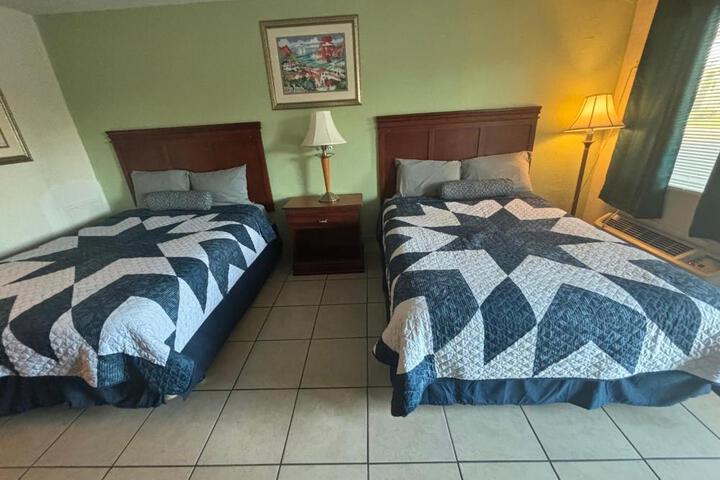 Jasmine Garden Inn - Lake City