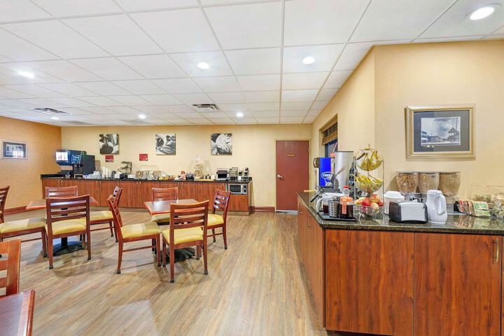 Best Western Plus Victor Inn & Suites