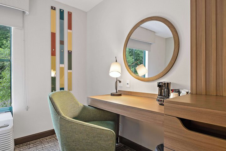 Hampton Inn & Suites Lake George