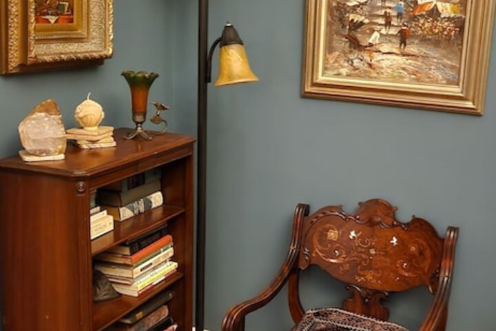 Oaklawn Inn LLC