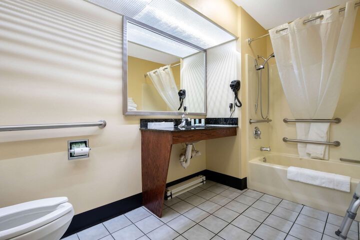 Room 14 of 29