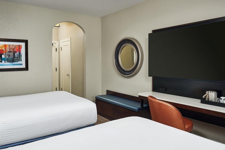 Hotel Alex Johnson Rapid City Curio Collection by Hilton