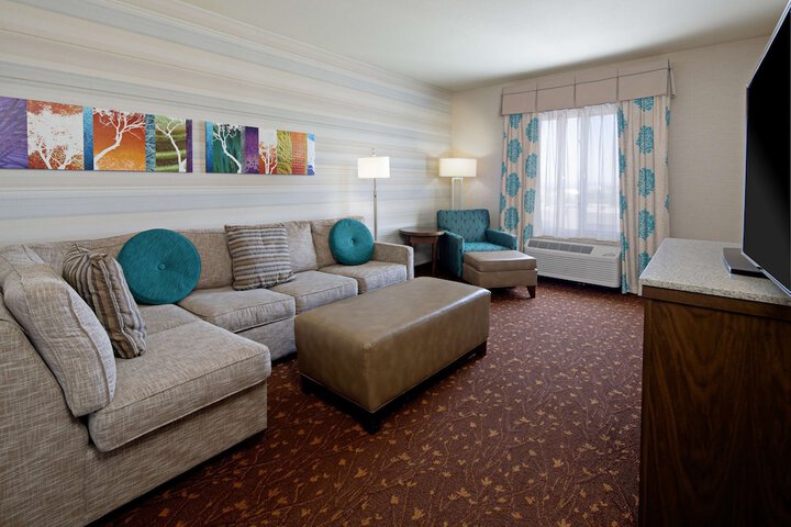 Room 33 of 50