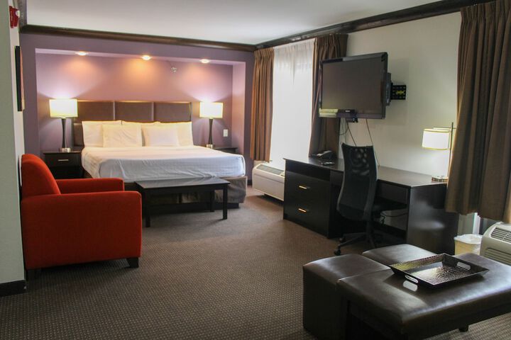 Room 8 of 32
