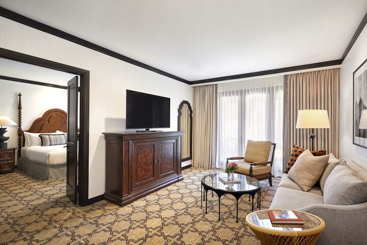 Room 40 of 129