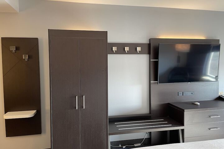 Room 22 of 39