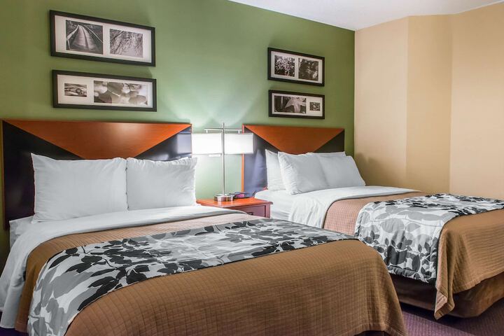 Room 30 of 43