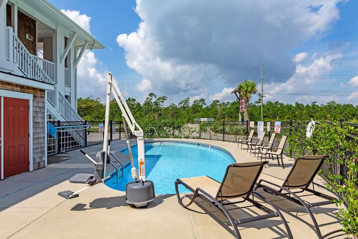 Sundeck 50 of 58