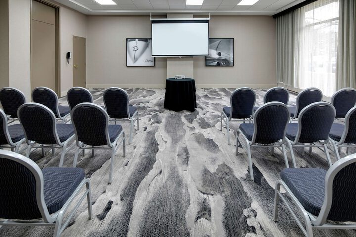 Embassy Suites by Hilton Detroit Troy Auburn Hills