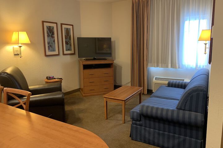 Room 16 of 22