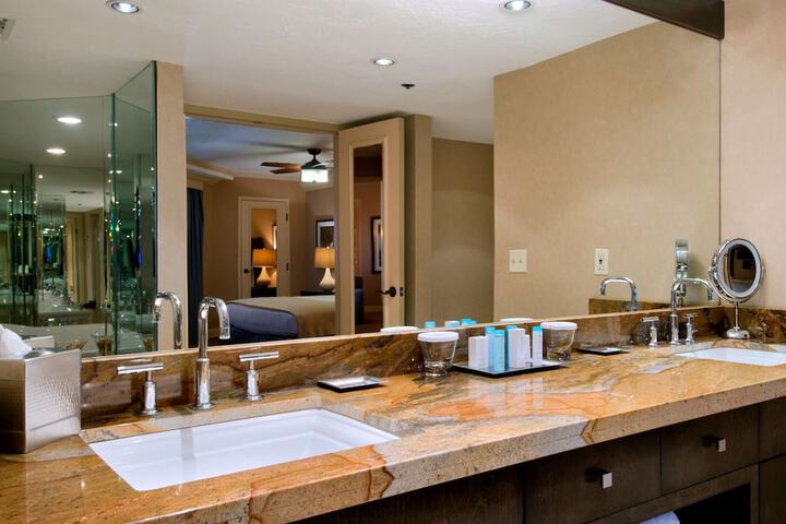 DoubleTree by Hilton Phoenix Mesa