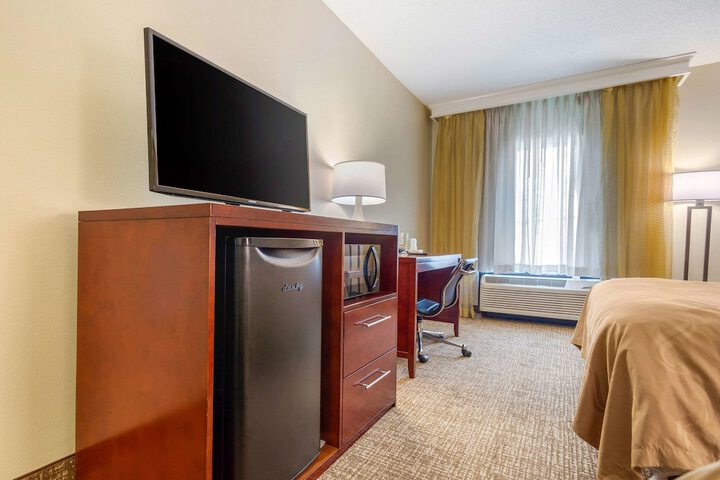 Room 12 of 36