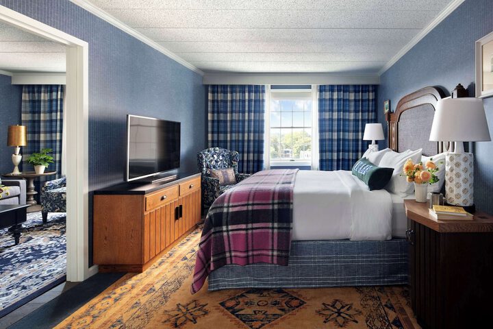 Graduate by Hilton State College