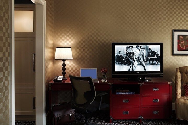 Room 60 of 98