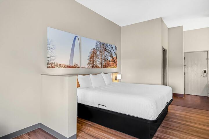 Days Inn by Wyndham Collinsville / St. Louis