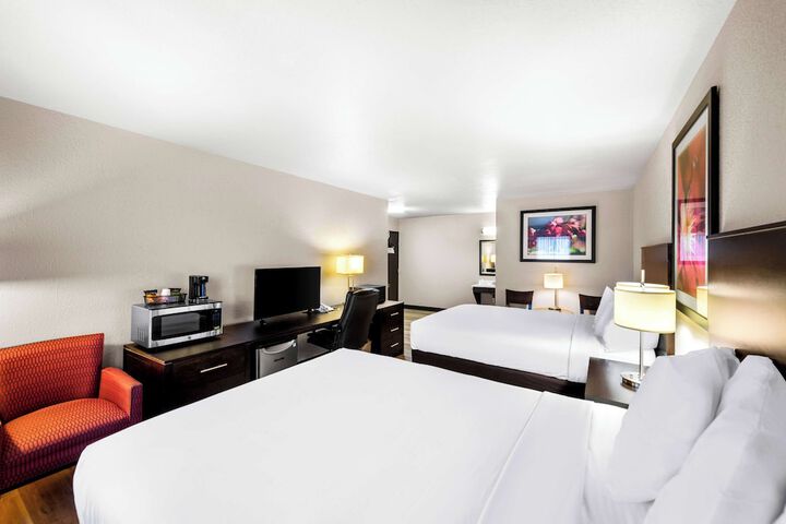 Room 35 of 42