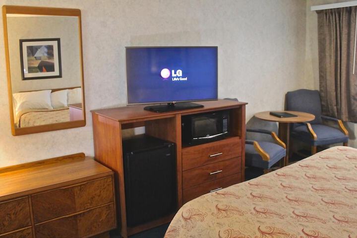 Room 15 of 36