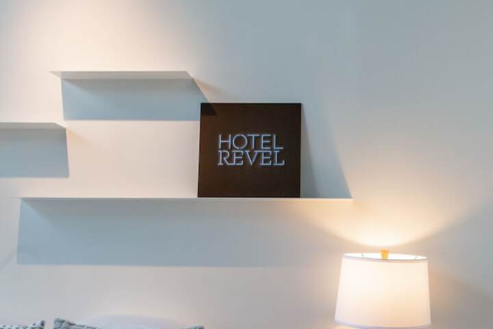 Room 27 of 46